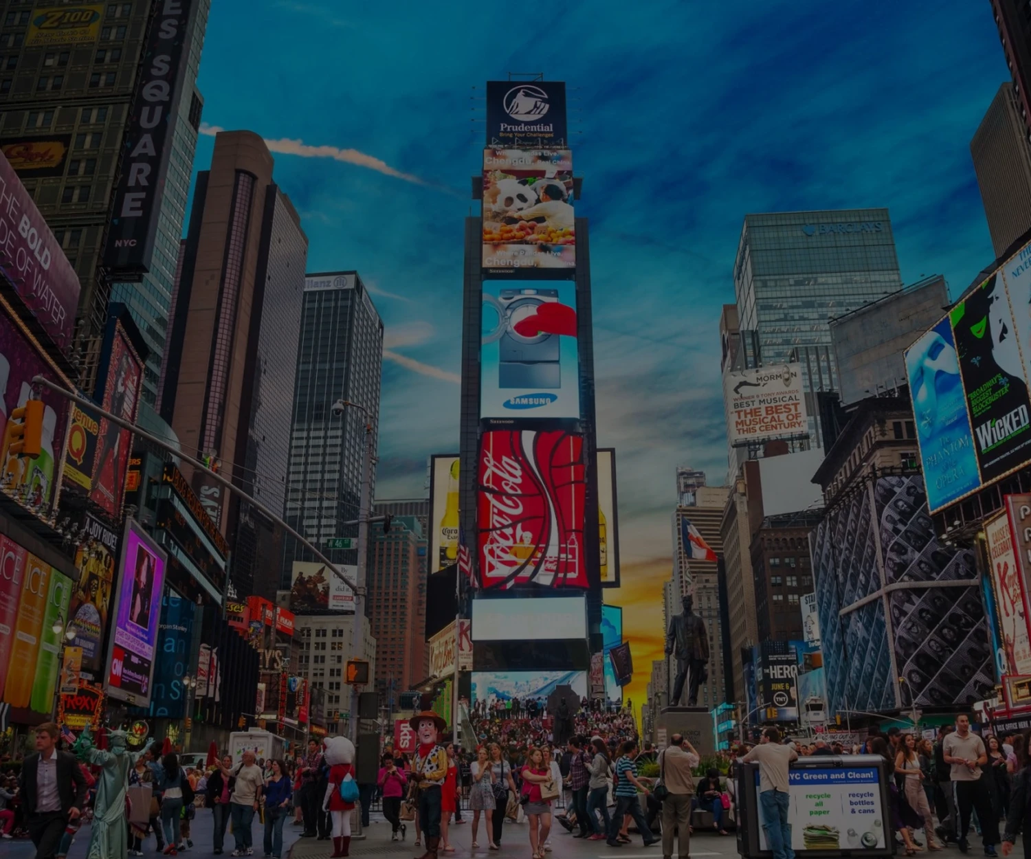 Artículo DOOH, publicidad exterior de HowRmedia